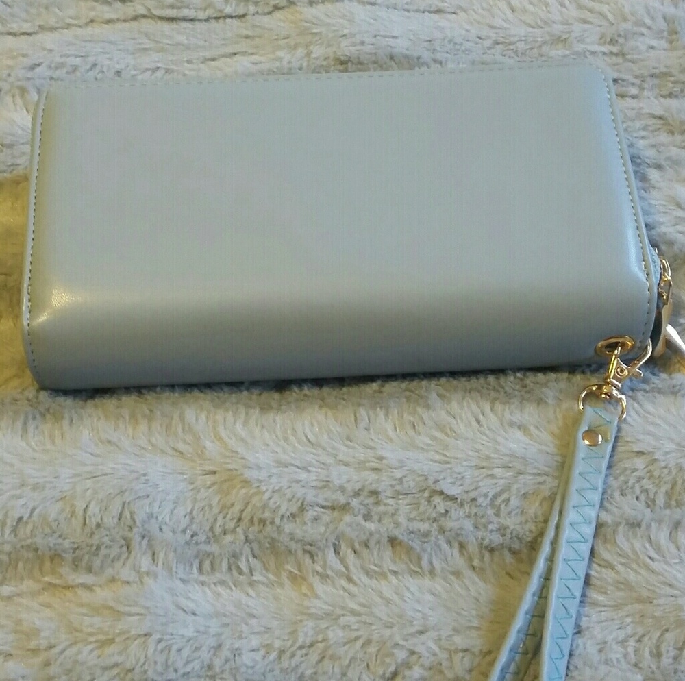 BABY BLUE DOUBLE ZIPPER WALLET/WRISTLET