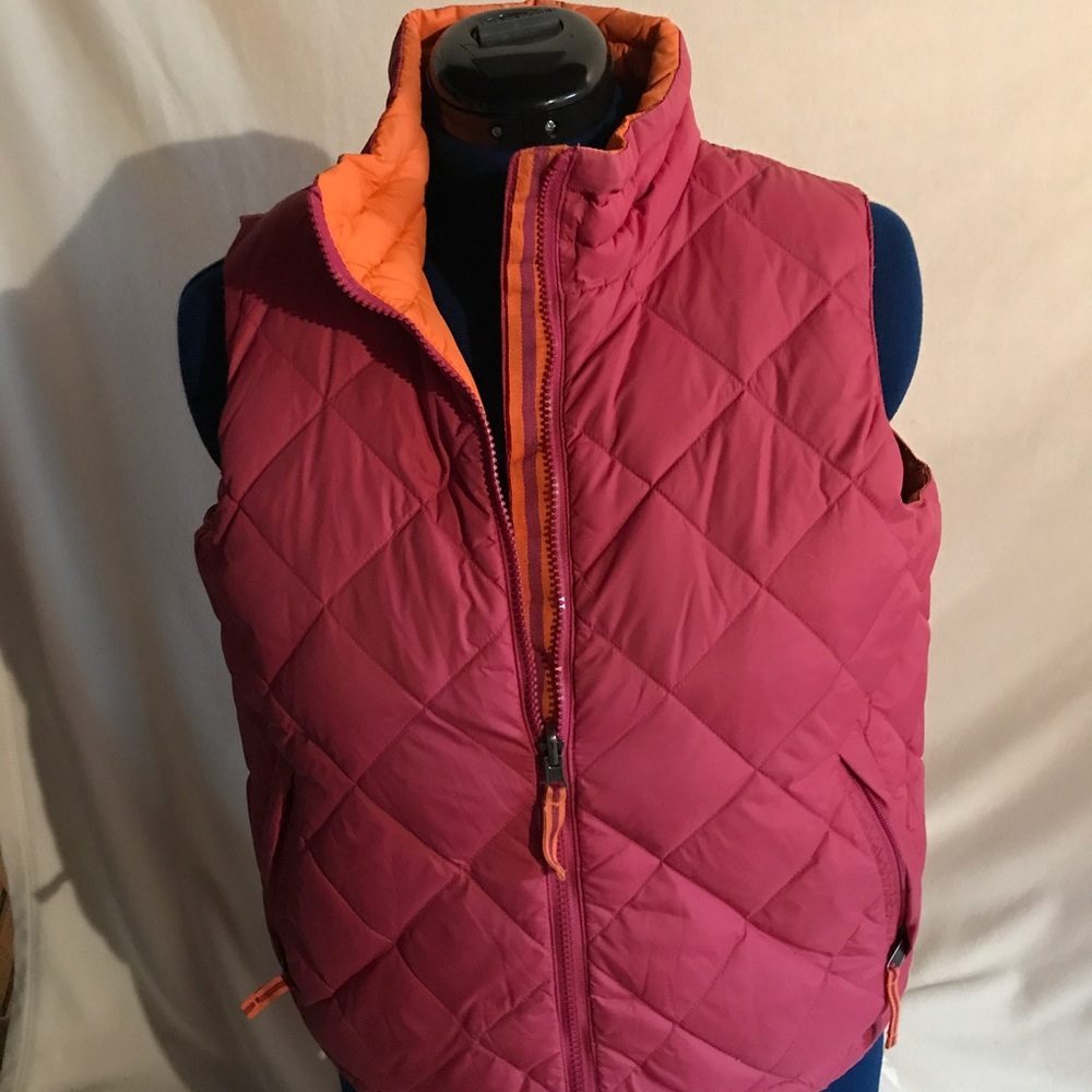 Lady's reversible vest