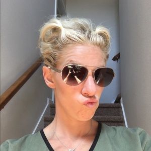 Meet your Posher, Jackie