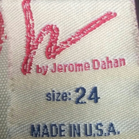 Citizens of Humanity Cut Off Denim Shorts - Picture 2 of 4