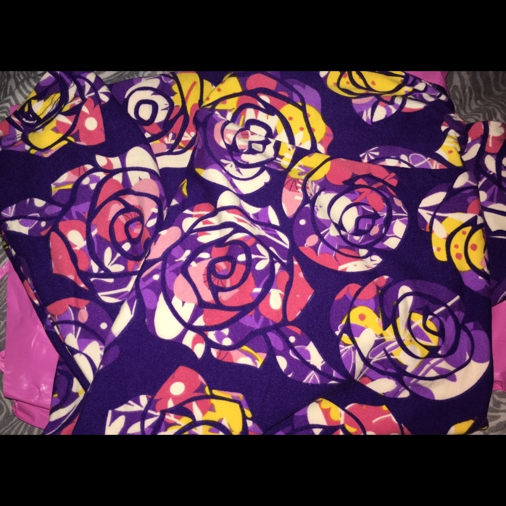 Lularoe rose leggings
