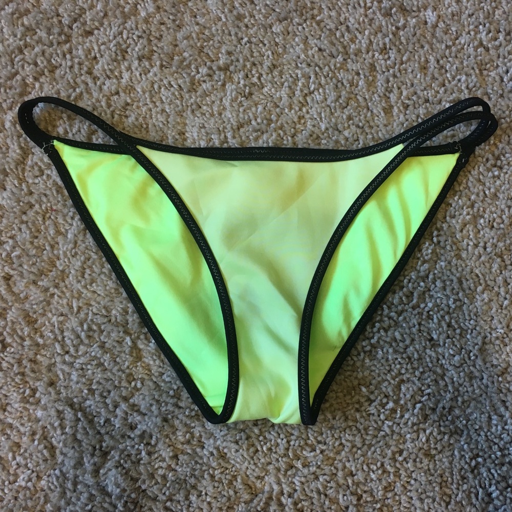 Victoria's Secret Bottom