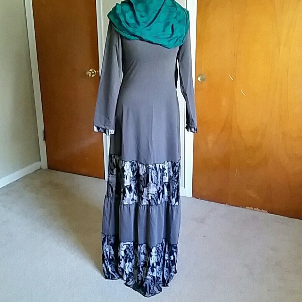 SOLD Rayannes Design Abaya