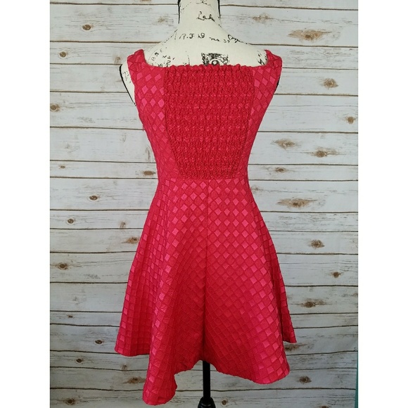 Moulinette Soeurs Minette Dress Red Smocked - Picture 5 of 8