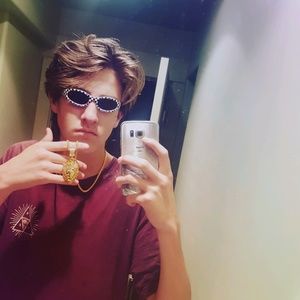 Meet your Posher, Joey