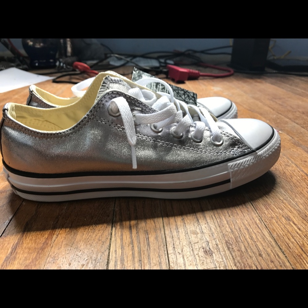 Silver converse