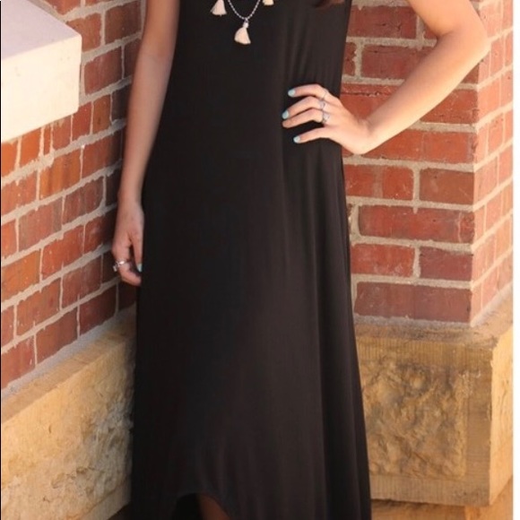 🔥SALE🎇🎯NWT BLK HI LO MAXI W/ CRISS CROSS back - Picture 2 of 2