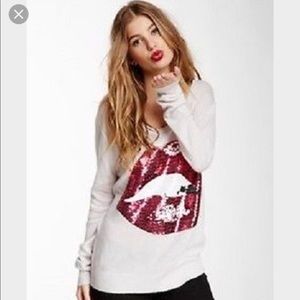 WildFox White Label Lip Sweater Never Worn