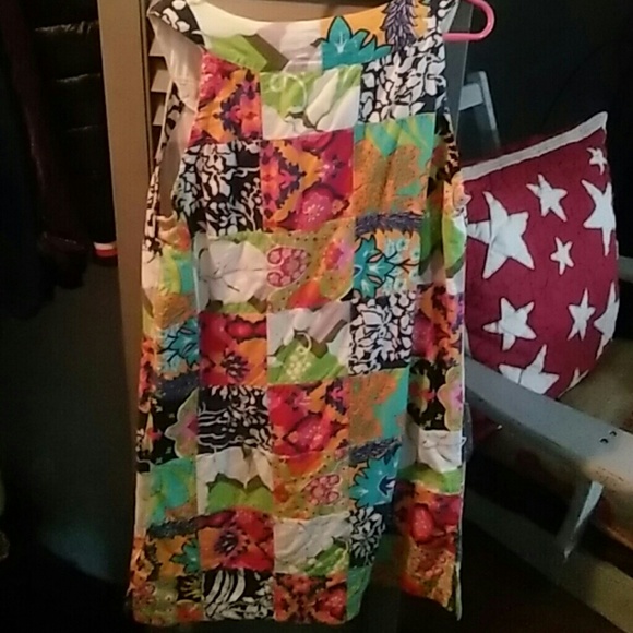 Summery patch dress - Picture 2 of 3