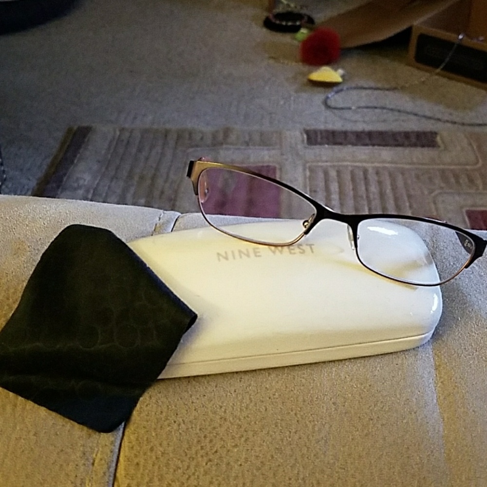 Genuine Nine west readers +2.00