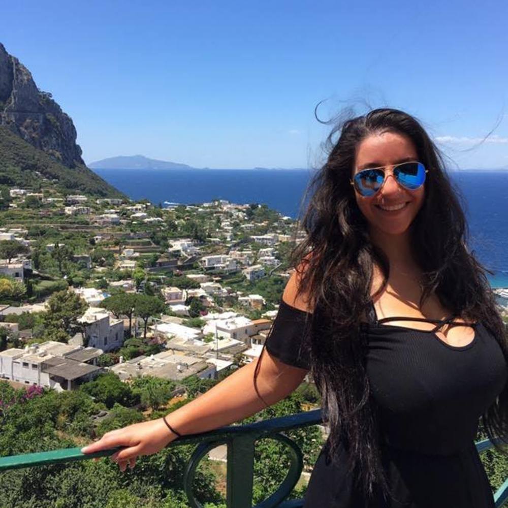 Meet your Posher, Maria francesca