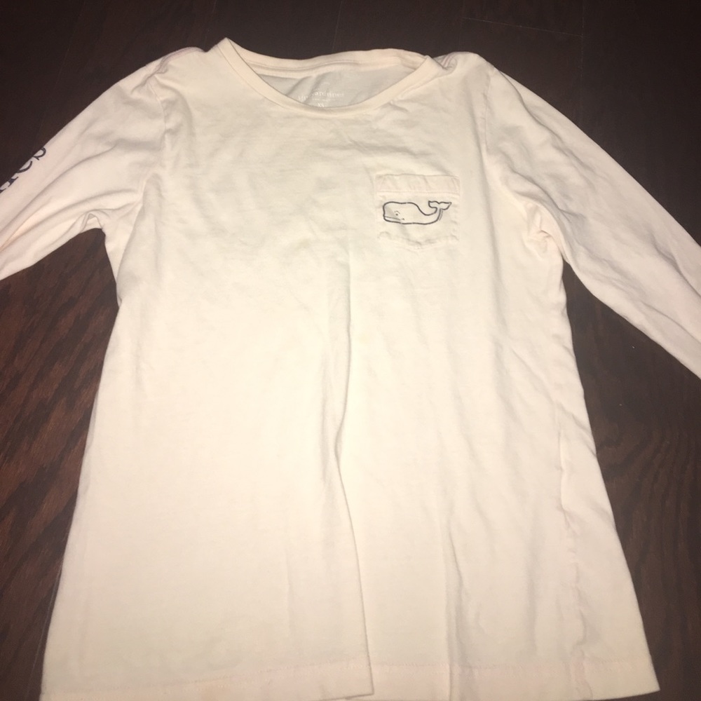 Light pink vineyard vines long sleeve shirt