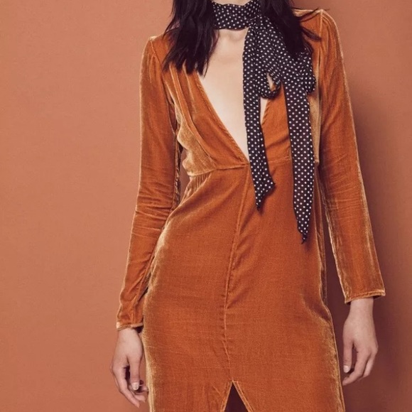 For Love & Lemons Collette Midi Dress Velvet NWT - Picture 3 of 8