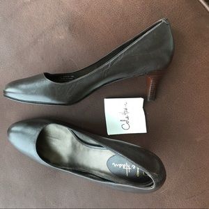 Cole Haan Pumps