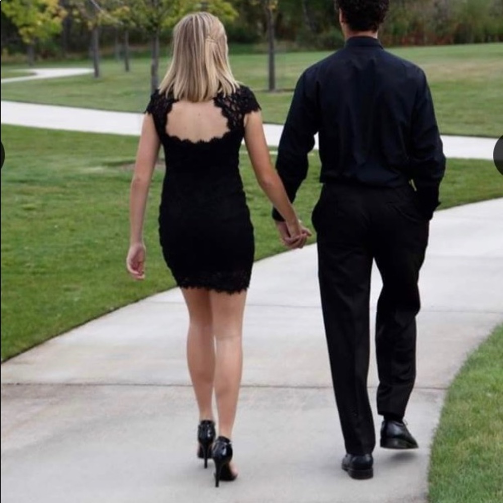 BLACK LACE DRESS - Picture 3 of 4