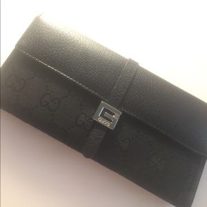 Authentic black gucci wallet