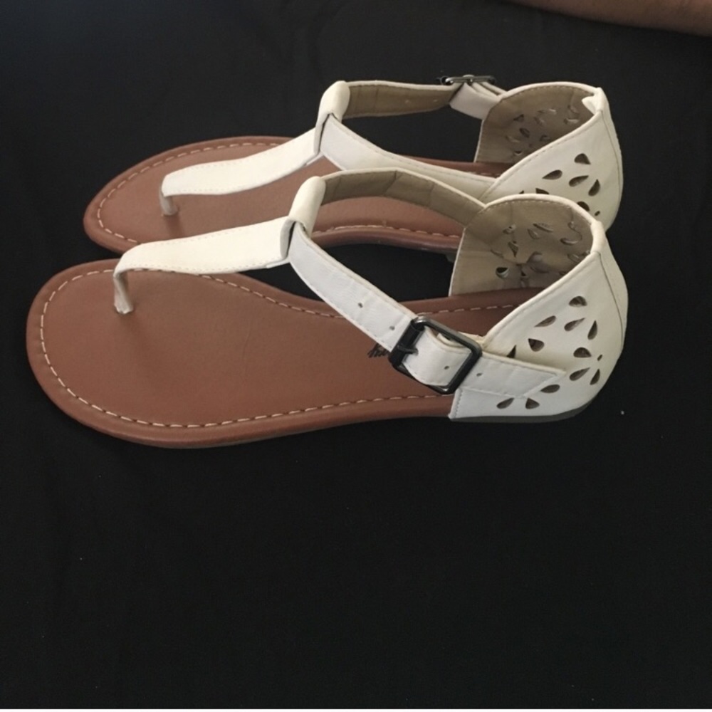 BRAND NEW White Sandals