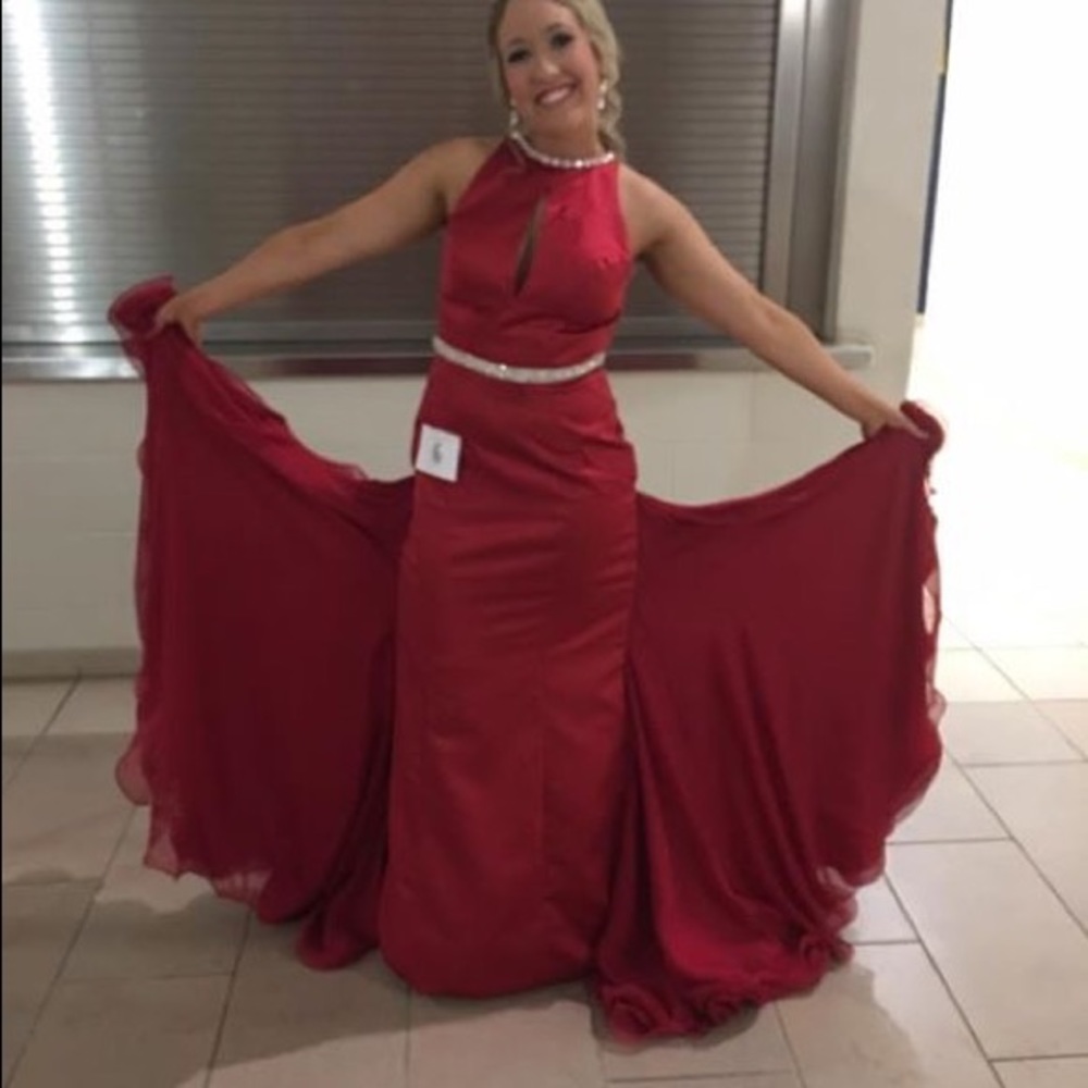 Pageant dress - Picture 2 of 6