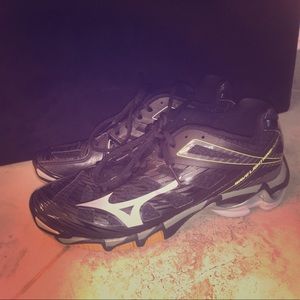 Mizuno Volleyball shoes