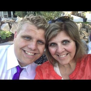 Meet your Posher, Allyson