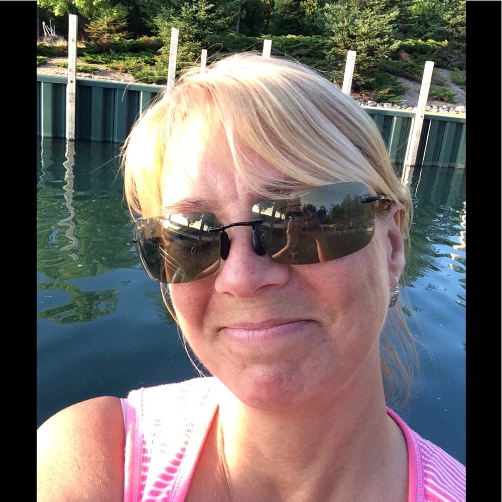 Meet your Posher, Natalie