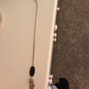 Kendra Scott necklace