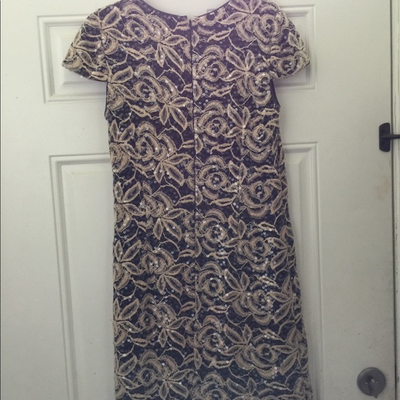 Suzi CHIN for Kaggy Boutique sequin dress. - Picture 3 of 4