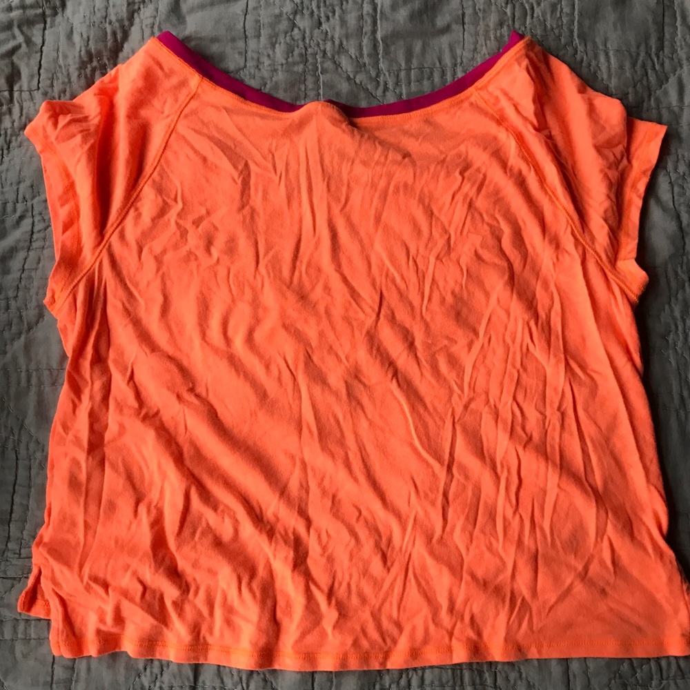 Soft orange top - Picture 2 of 3