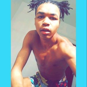 Meet your Posher, Elijah