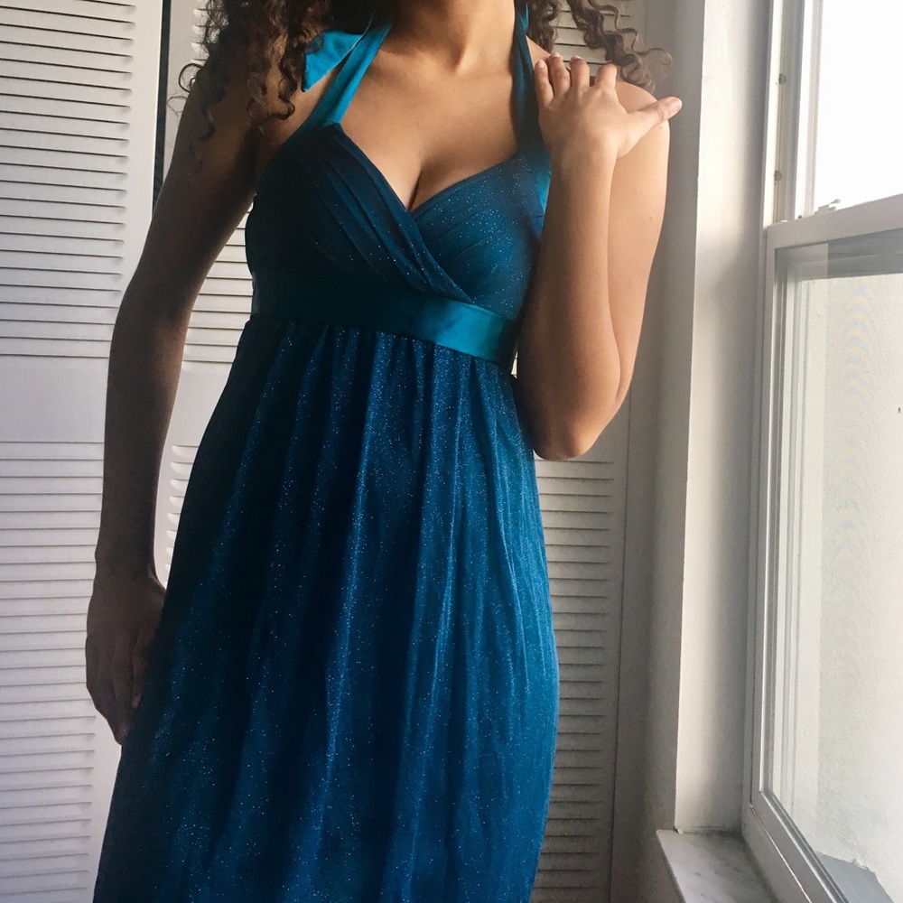 Dress - Picture 2 of 3