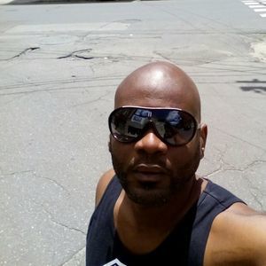 Meet your Posher, Derick