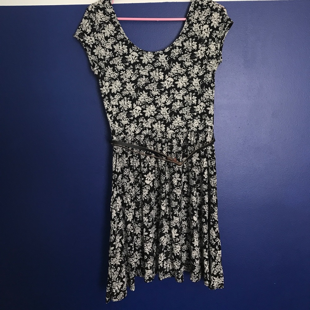 Forever 21 Black & White Floral Dress