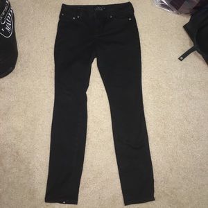 Black skinny jeans