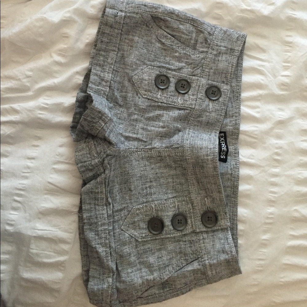 Grey linen express shorts