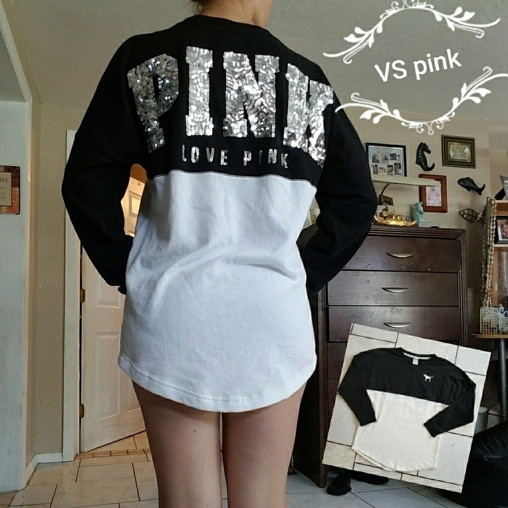 Vs pink new without tag bling crew