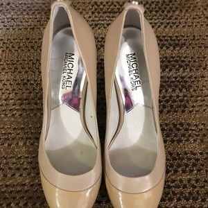 Size 6 1/2 woman's heels