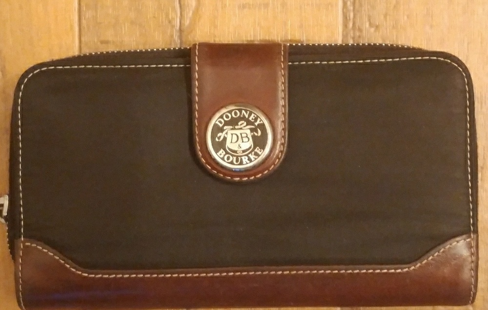 Dooney and Bourke Vintage Clutch/Wallet