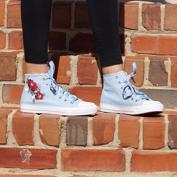🔴 Floral patch high top sneakers light blue denim - Picture 7 of 8