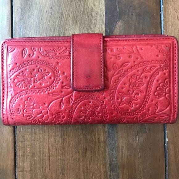 Fossil Handbags - Pre-owned fossil wallet