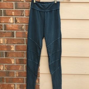 Blue Leggings from Nordstrom 🦋