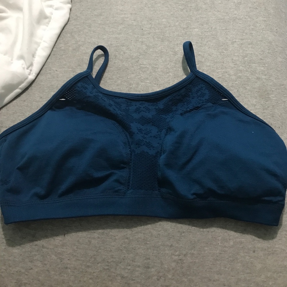 Sports bra