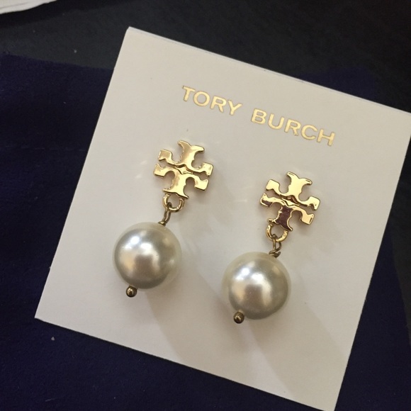 LAST ONE!! Tory Burch CRYSTAL-PEARL DROP EARRING - Picture 3 of 8