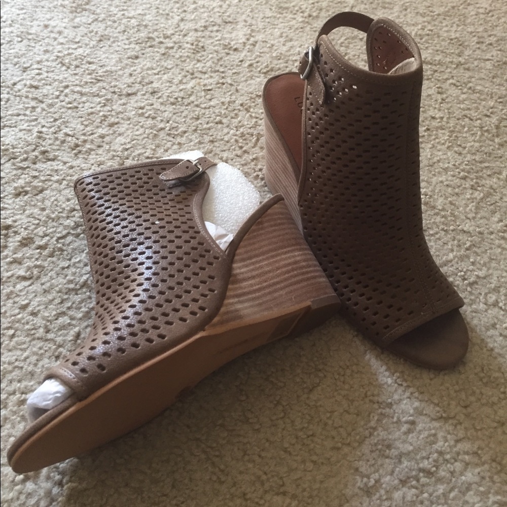 Lucky brand - Rozina cutout wedge sandals
