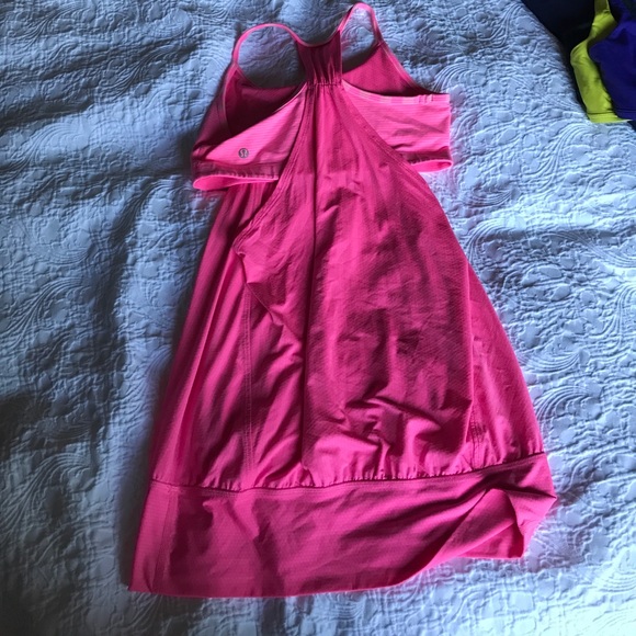 lululemon "No Limits" Tank size 6. POW Pink. - Picture 2 of 4