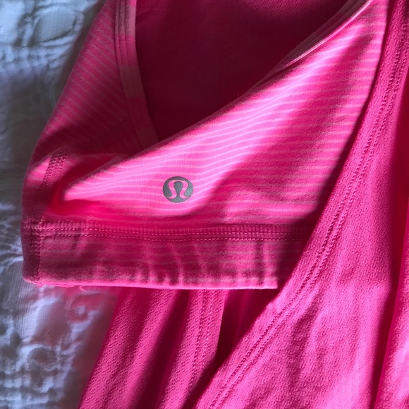 lululemon "No Limits" Tank size 6. POW Pink. - Picture 3 of 4