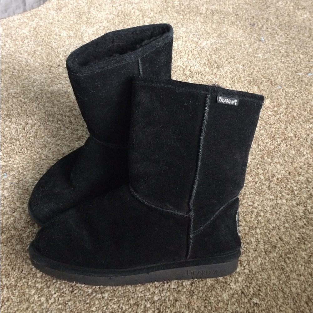 Black bear paw boots