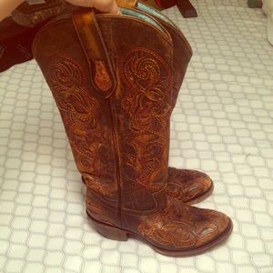 Beautiful authentic Corral Boots (Defect)