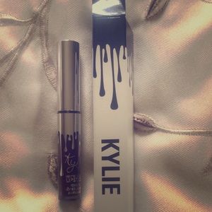 Authentic Kymajesty and Vixen Holiday Collection