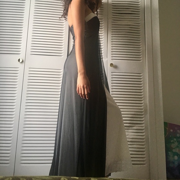 Black & White gown - Picture 4 of 4