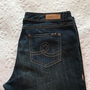 Seven7 Jeans